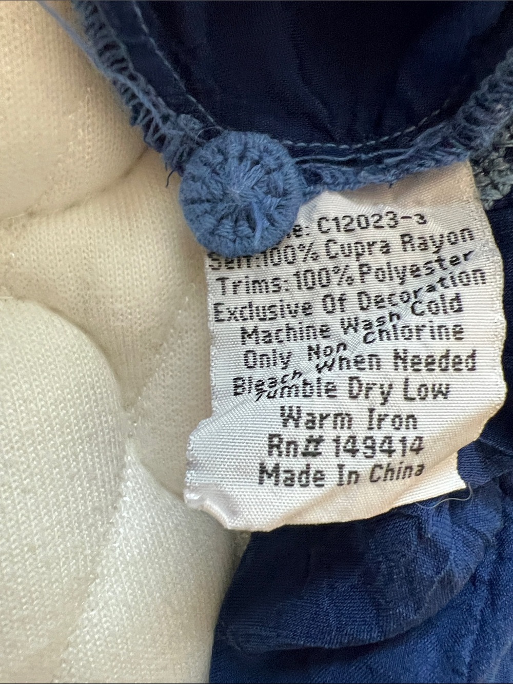 Like New Johnny Was Royal Blue Embroidered Floral Button-Front Blouse Large - Picture 9 of 9